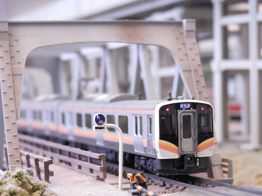 KATO鉄道模型オンラインショッピング E129系100番台 2両セット: □現在 ...