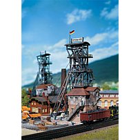 ファーラー　　ヨーロッパ農家セットキット　Nスケール DEUTZ-FAHR トラクター＆トレーラーセット: ボーネルンド